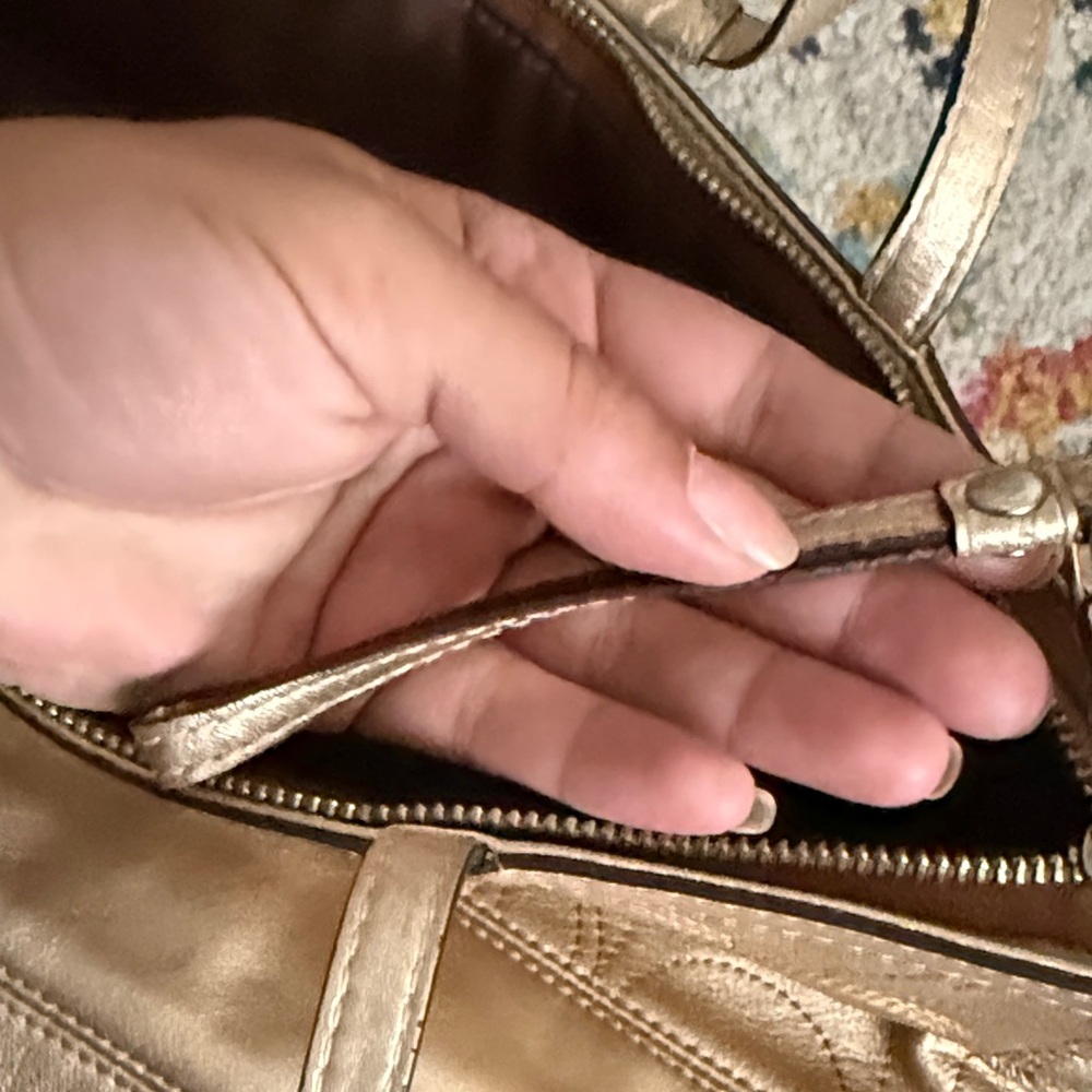 Coach Gold Shoulder Bag with Signature Embossed Design - Picture 6 of 10